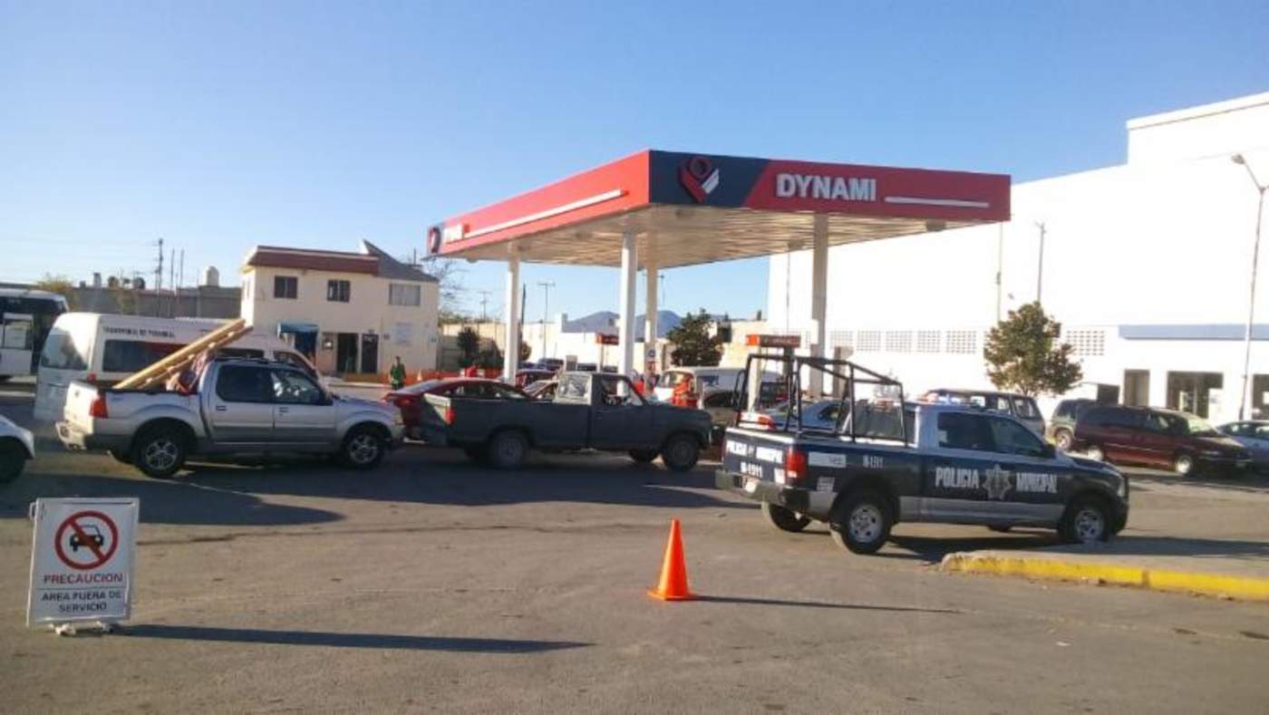 Asignan patrullas para vigilancia en gasolineras de Saltillo. Noticias en tiempo real