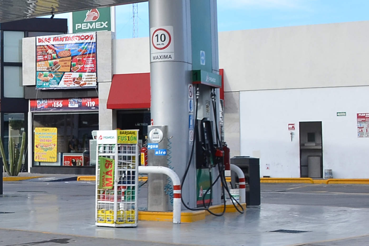 Hay 40 gasolineras afectadas por falta de combustible en Coahuila. Noticias en tiempo real