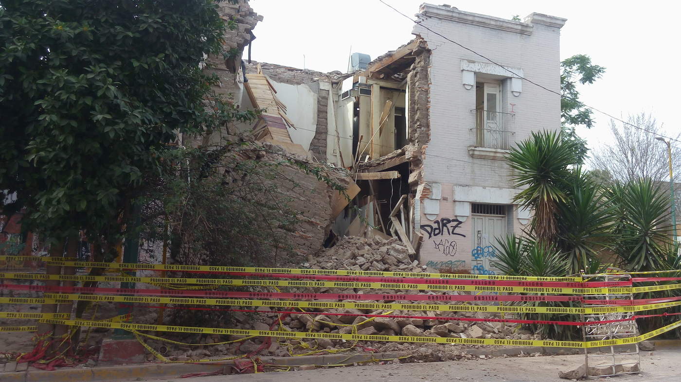 Se derrumba casa en Gómez Palacio. Noticias en tiempo real