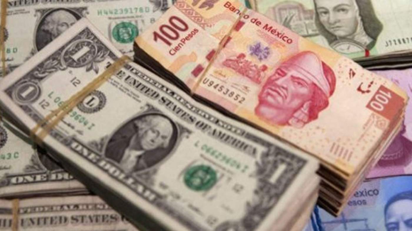 Peso retrocede tras mejoraría moderada del dólar. Noticias en tiempo real