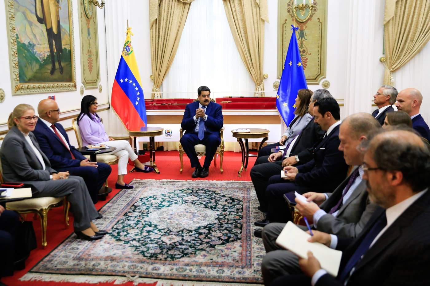 Maduro se reúne con embajadores de la Unión Europea. Noticias en tiempo real
