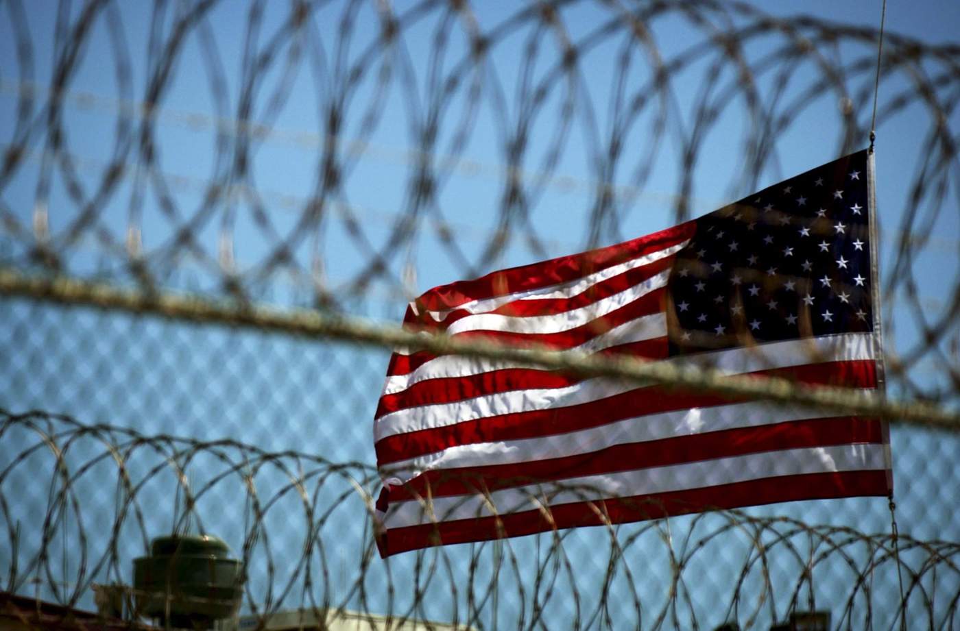 Piden a Trump encarcelar a prisioneros del EI en Guantánamo. Noticias en tiempo real