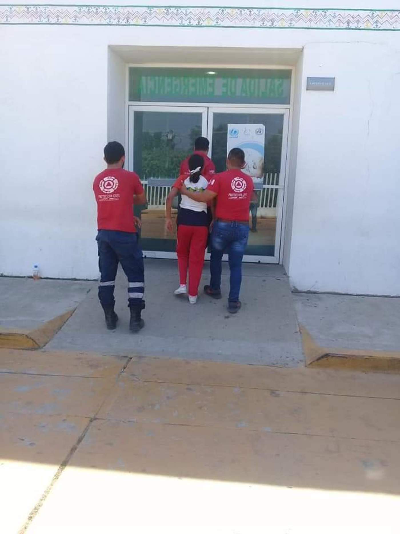 Se intoxican 10 estudiantes de secundaria en Ometepec, Guerrero. Noticias en tiempo real