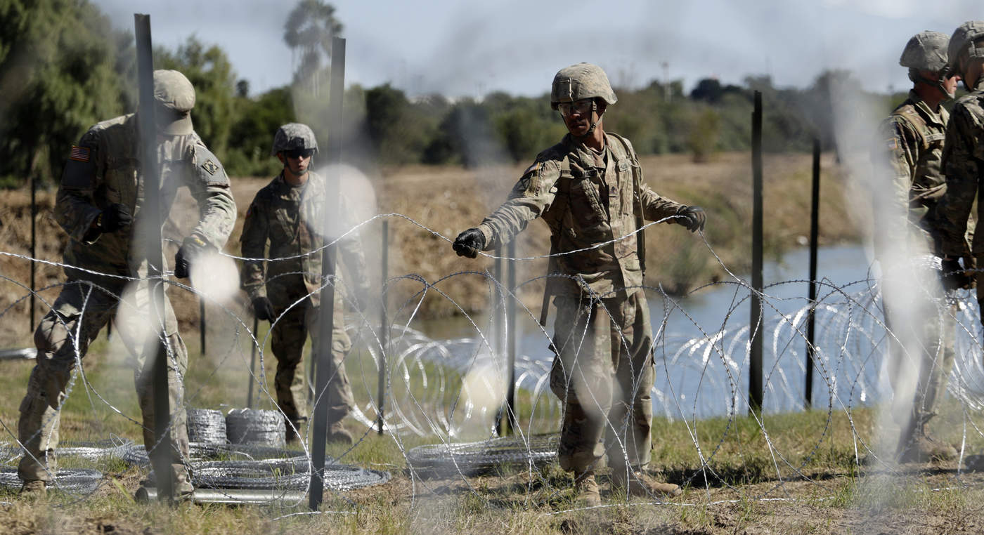 Ciudad de EUA exige retirar alambre de púas de valla fronteriza con México. Noticias en tiempo real