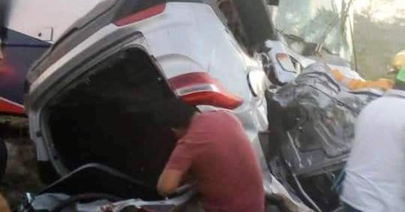 Mueren dos turistas tras sufrir accidente automovilístico en Yucatán. Noticias en tiempo real