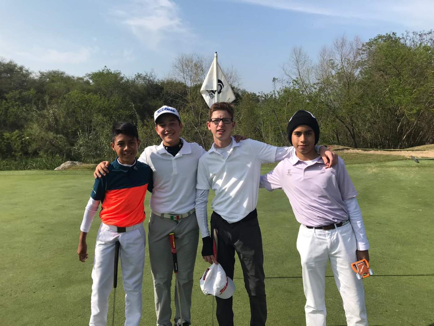 Triunfan pequeños golfistas en Monterrey. Noticias en tiempo real