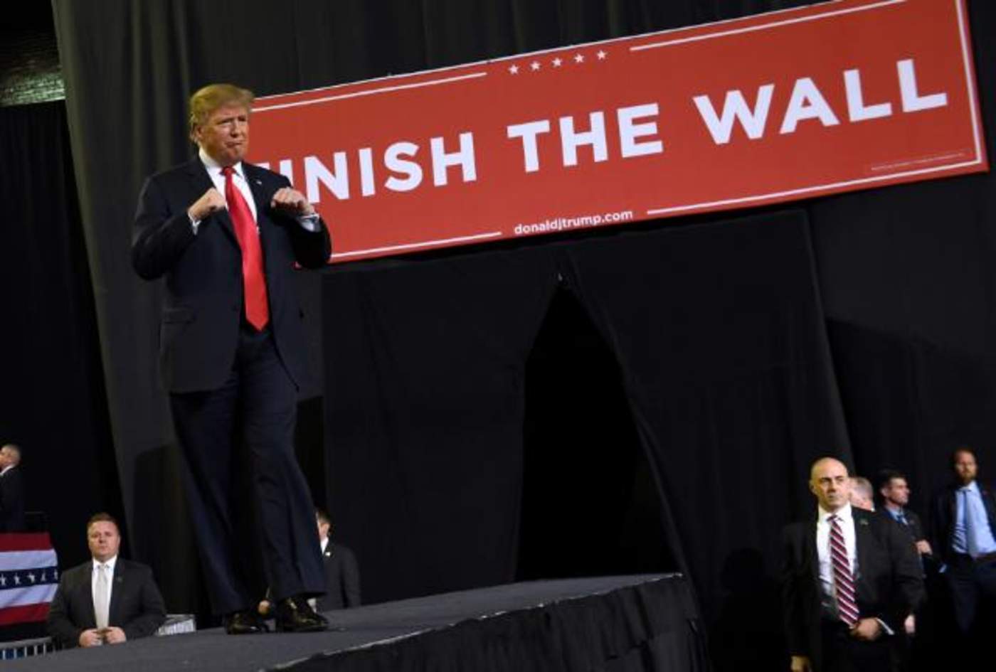 Trump insiste en muro en El Paso mientras demócratas lo desafían. Noticias en tiempo real