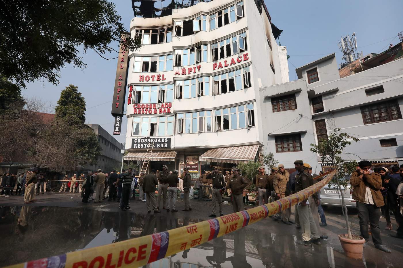 Incendio en hotel de Nueva Delhi deja 17 muertos. Noticias en tiempo real