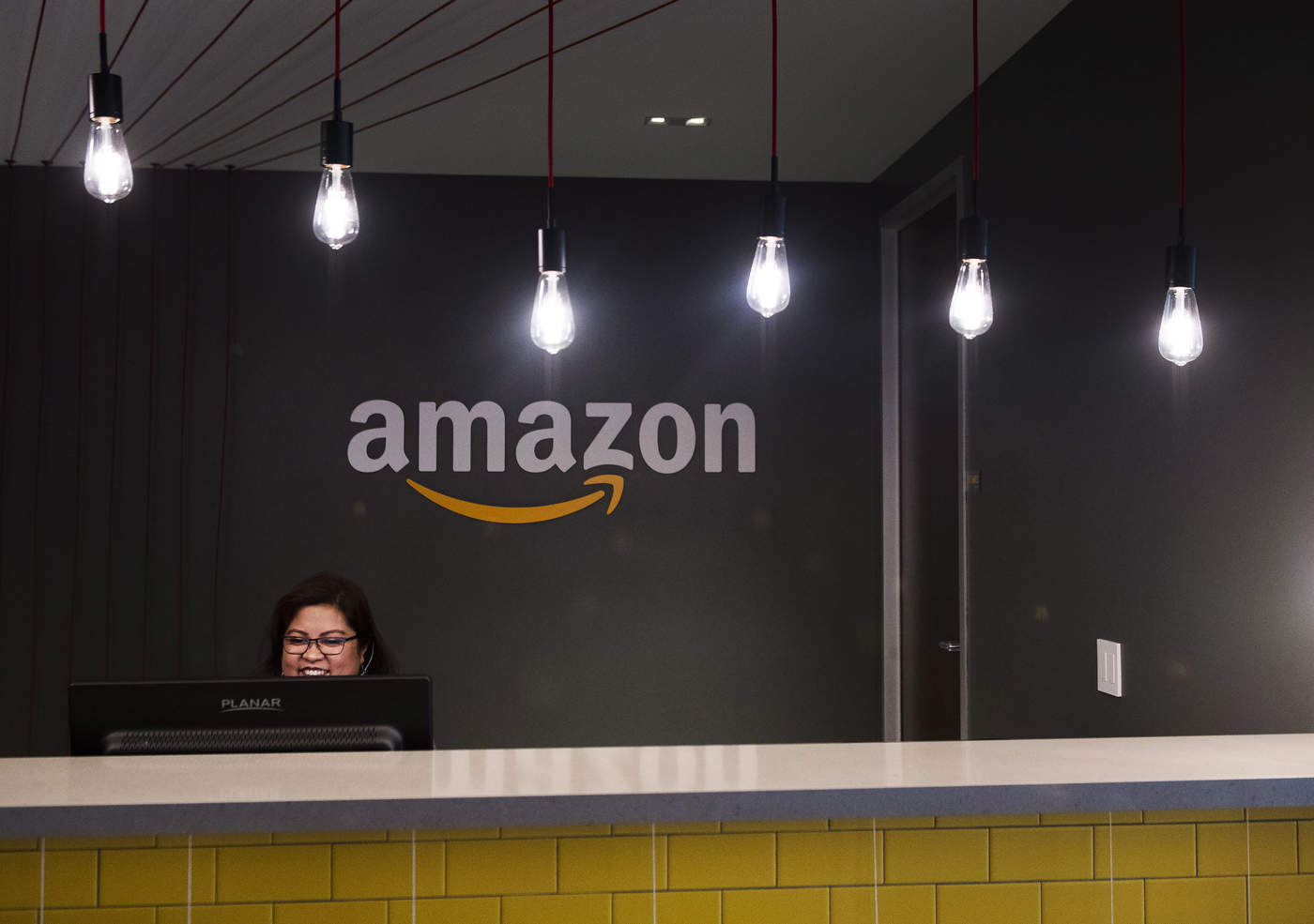 Amazon suspende construcción de sede en Nueva York. Noticias en tiempo real