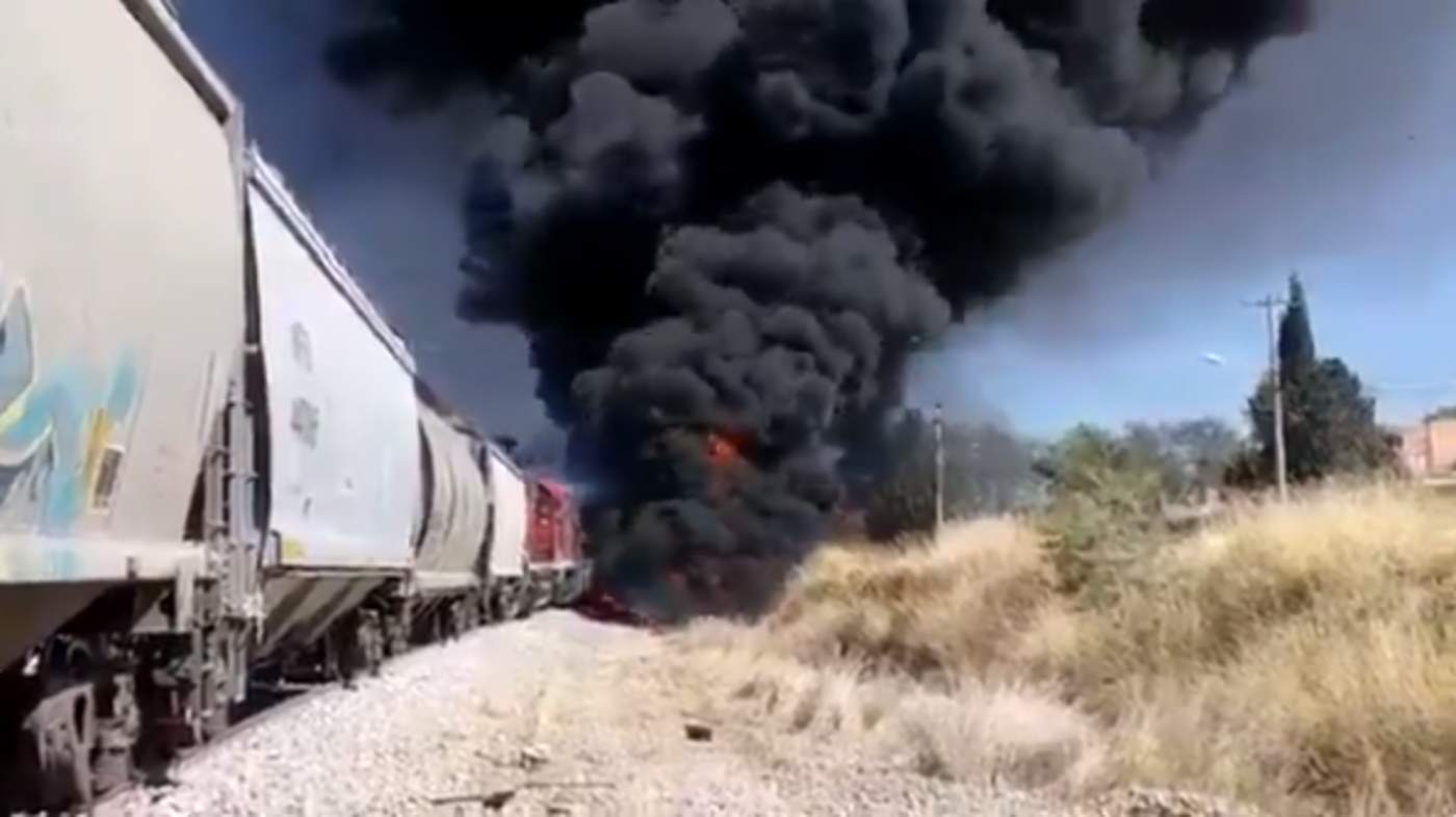 Choca pipa con tren en Aguascalientes; hay varios heridos. Noticias en tiempo real