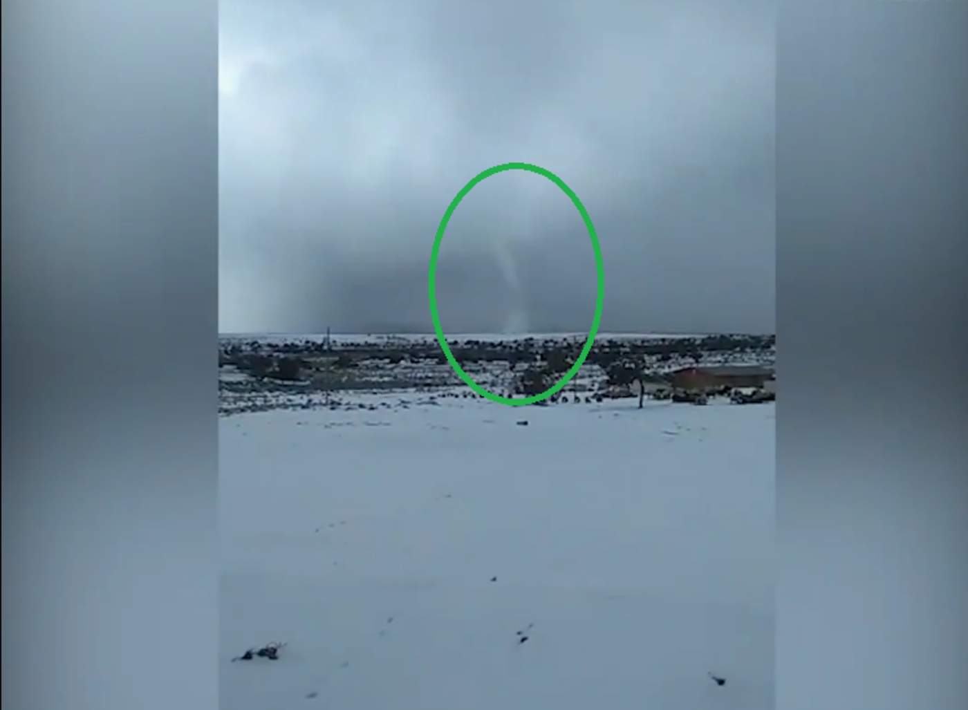Capta en video un sorprendente tornado de nieve. Noticias en tiempo real
