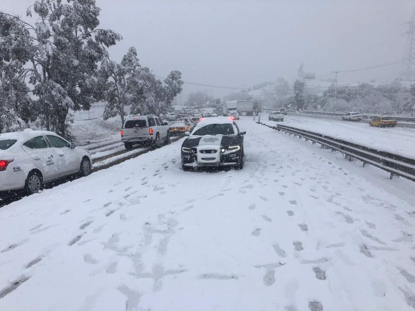 Cierran carretera en Sonora por nevada. Noticias en tiempo real