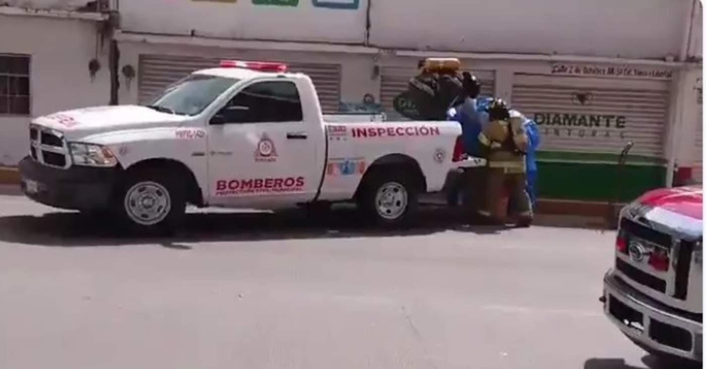Protección Civil asegura tambo con material tóxico en Durango. Noticias en tiempo real