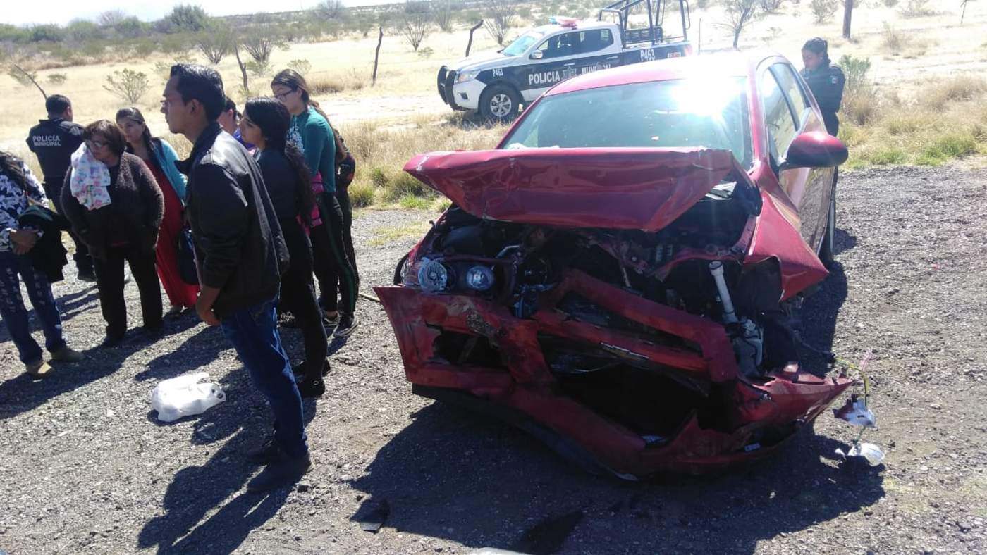 Choque en la carretera Gómez Palacio-Durango deja una persona lesionada. Noticias en tiempo real