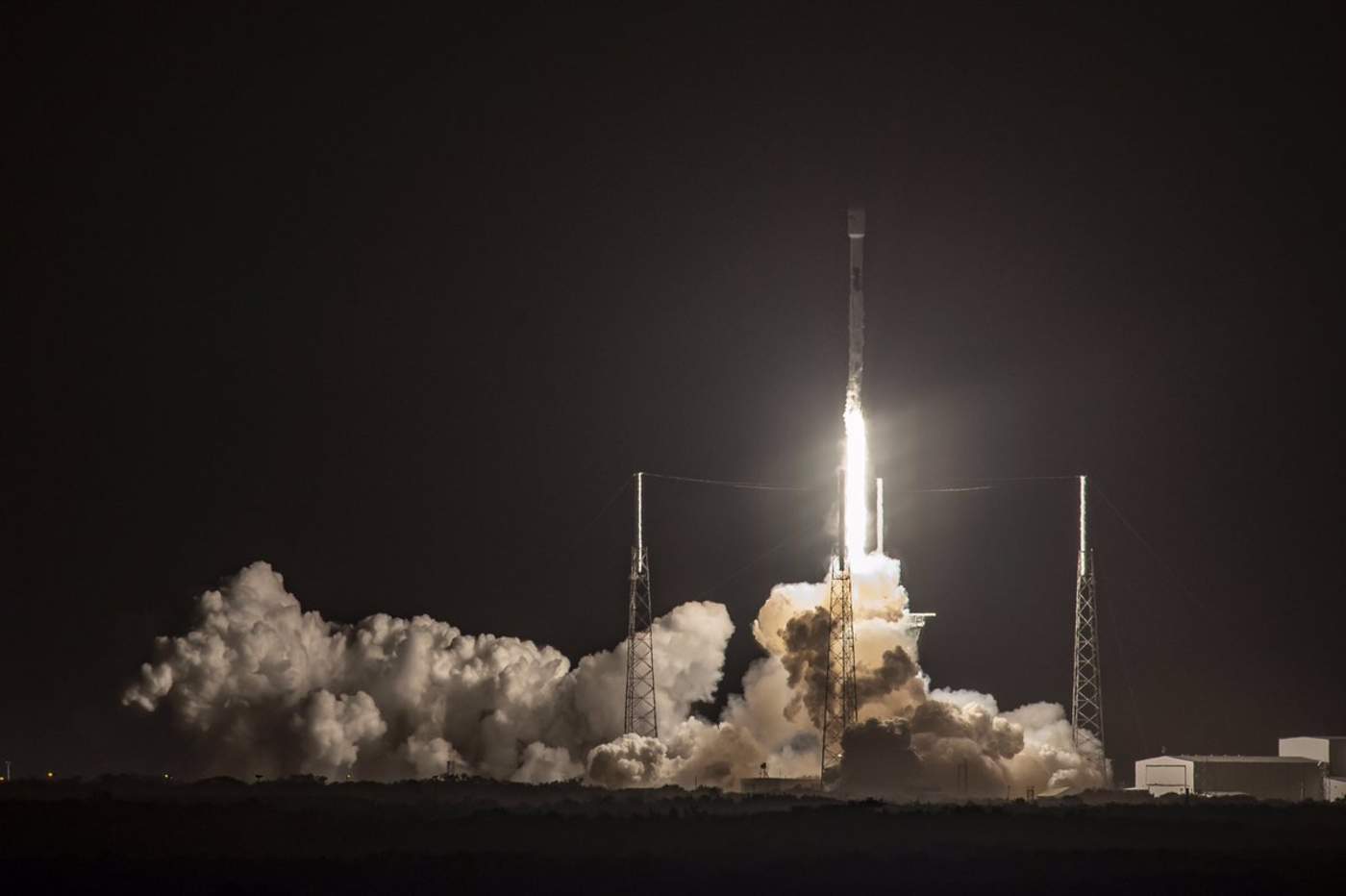 SpaceX realiza prueba a cápsula para astronautas. Noticias en tiempo real