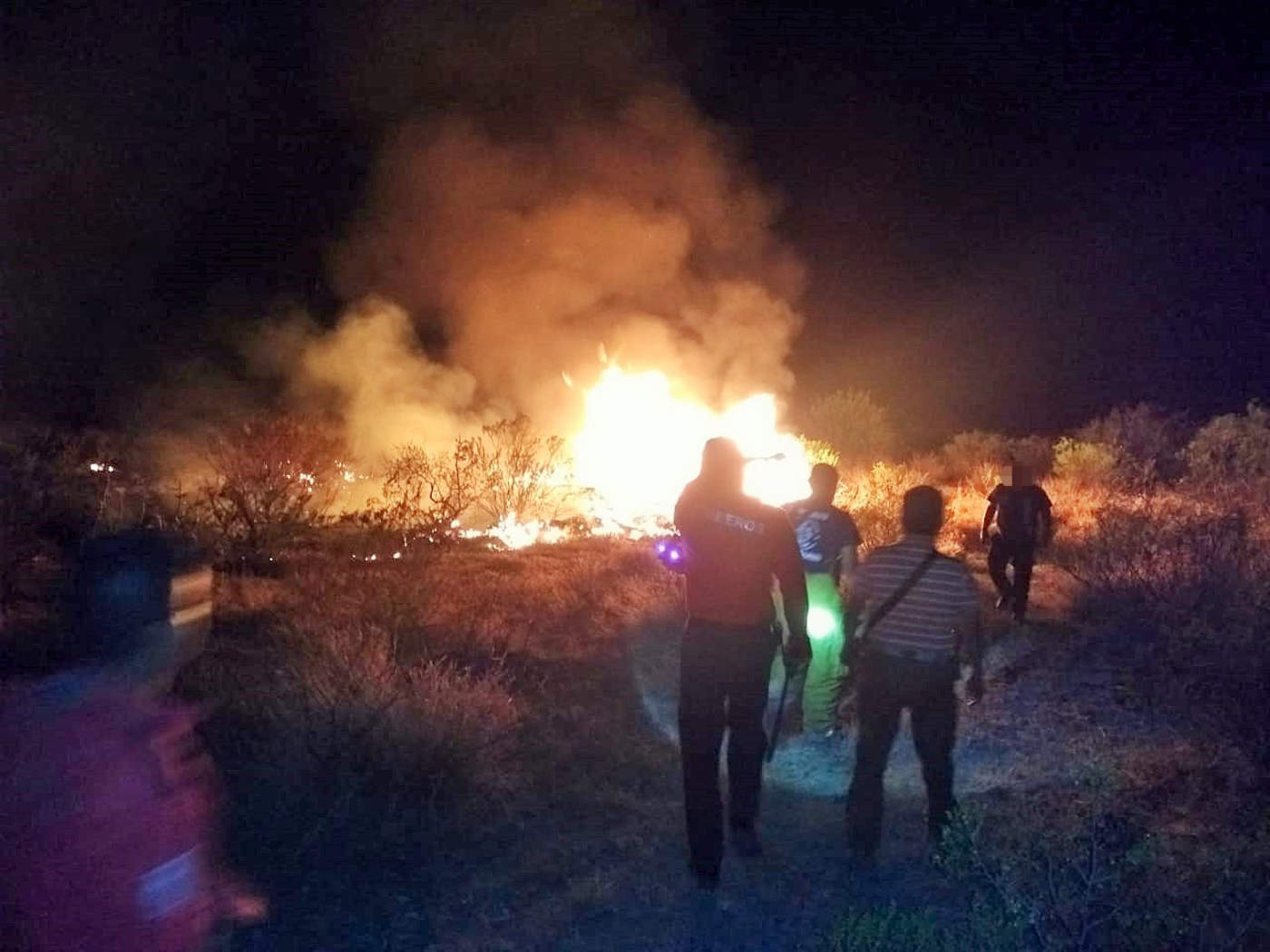 Por incendio forestal, evacuan a familias en ejido de Viesca. Noticias en tiempo real