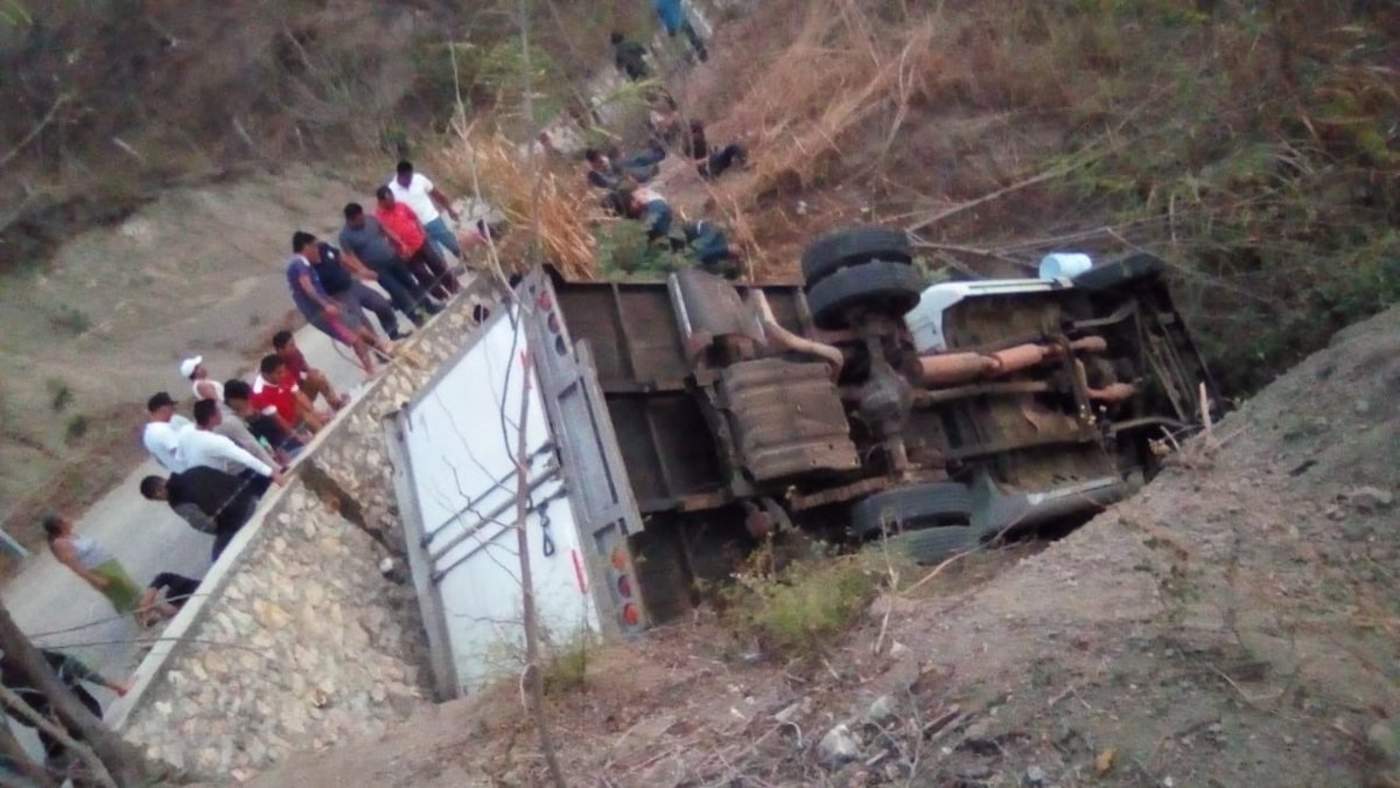 Falta de pericia causó muerte de 23 migrantes en Chiapas. Noticias en tiempo real