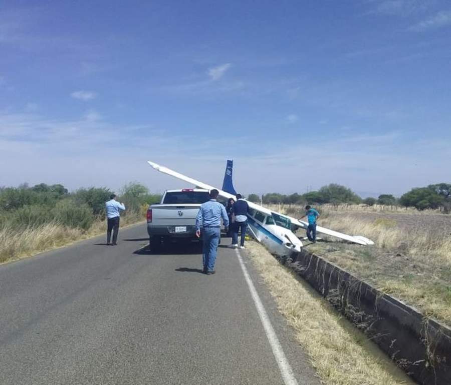 Avioneta aterriza de emergencia en Durango; se dirigía a Torreón. Noticias en tiempo real