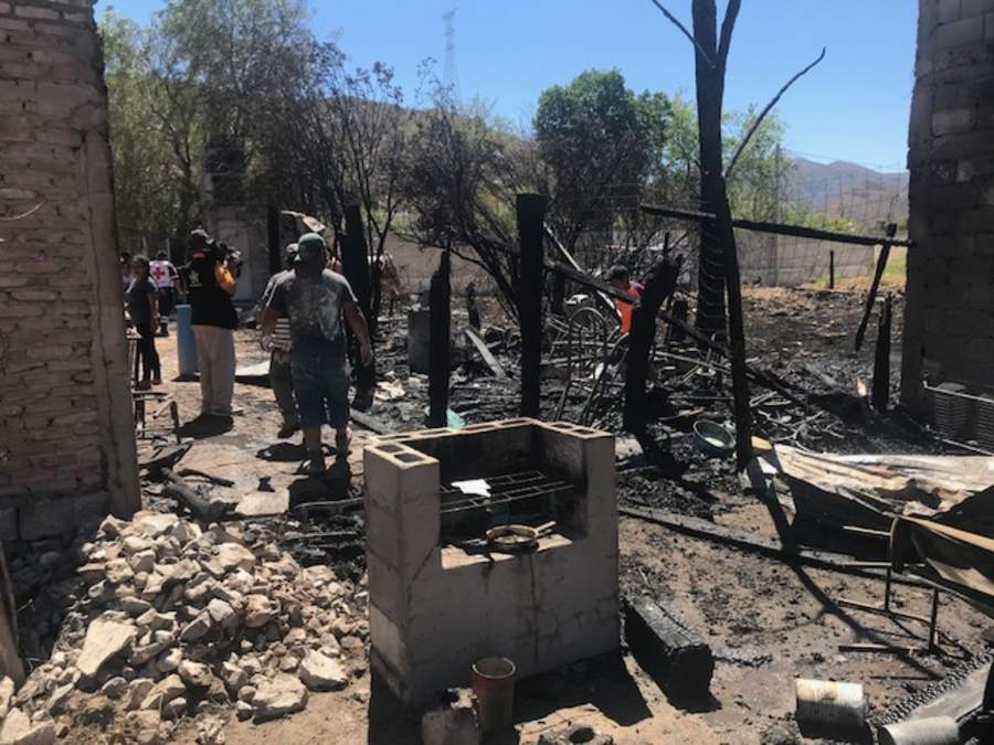 Incendio consume dos fincas en Ciudad Lerdo. Noticias en tiempo real