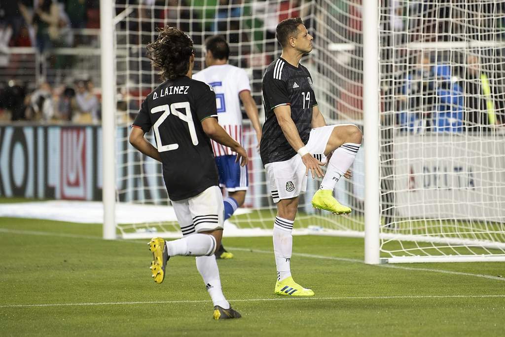 Aficionado crítica a Chicharito tras anotar su gol 51 con el Tri. Noticias en tiempo real