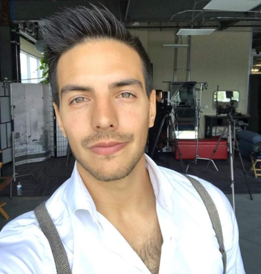 Vadhir Derbez balancea la música con la actuación. Noticias en tiempo real