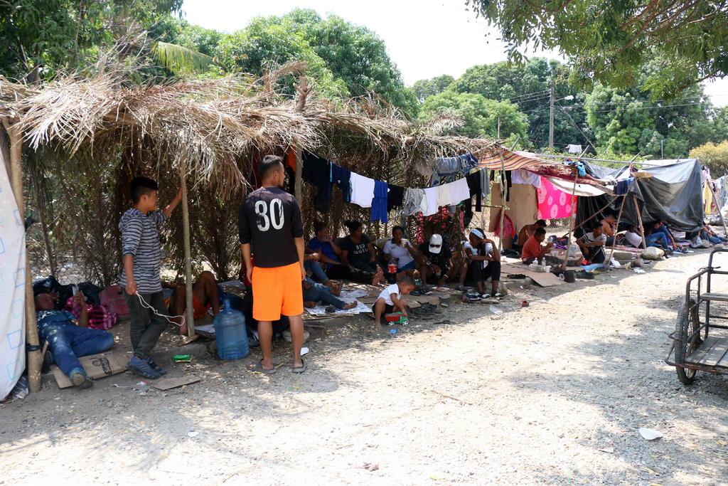 Retrasa Migración su atención a integrantes de caravana en Chiapas. Noticias en tiempo real