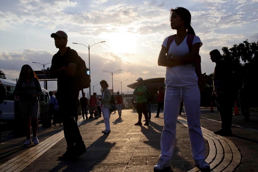 Detienen a tres migrantes por tener cargos en Honduras. Noticias en tiempo real