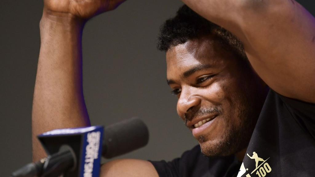 Puig llega tarde y se pierde entrega de anillos a exjugadores de Dodgers. Noticias en tiempo real