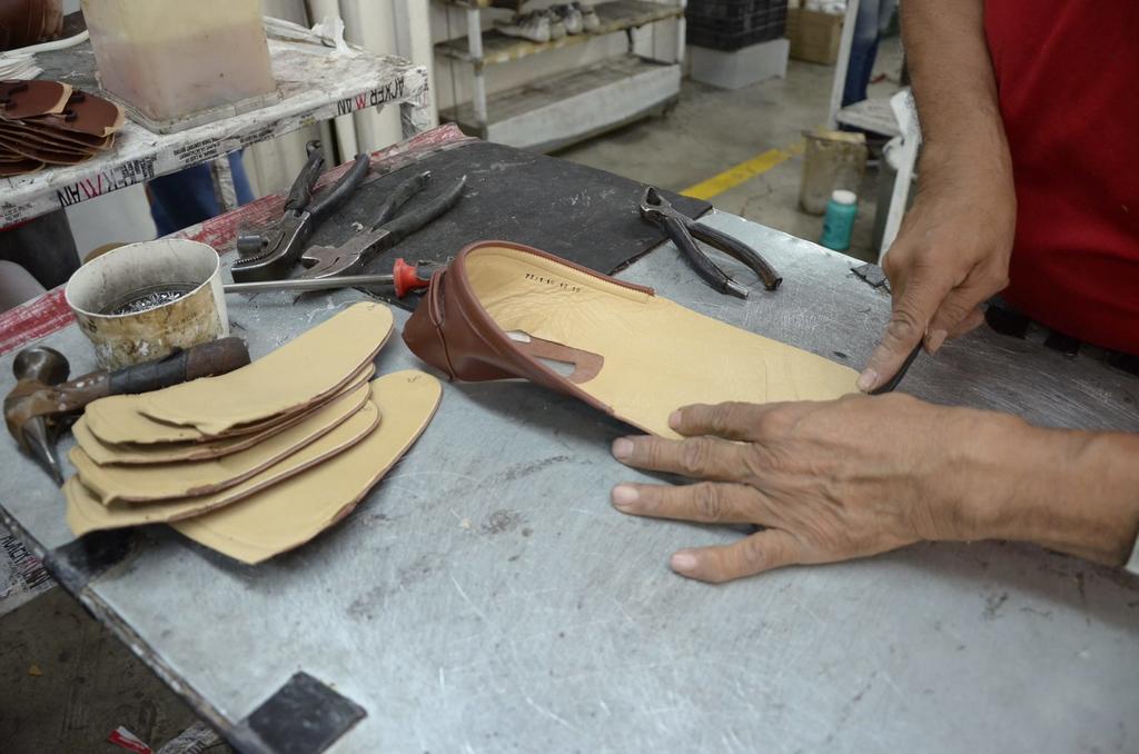 Esperan que aranceles frenen importaciones de calzado subvaluado. Noticias en tiempo real