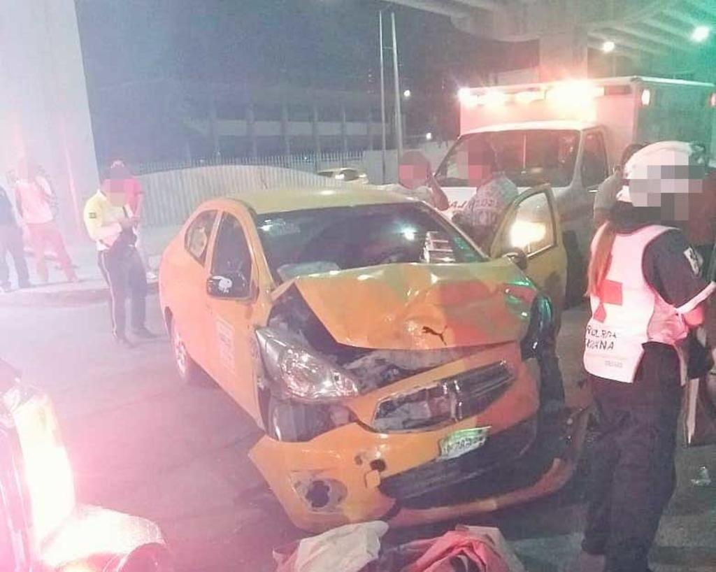 Choque de taxis deja tres lesionados en Torreón. Noticias en tiempo real