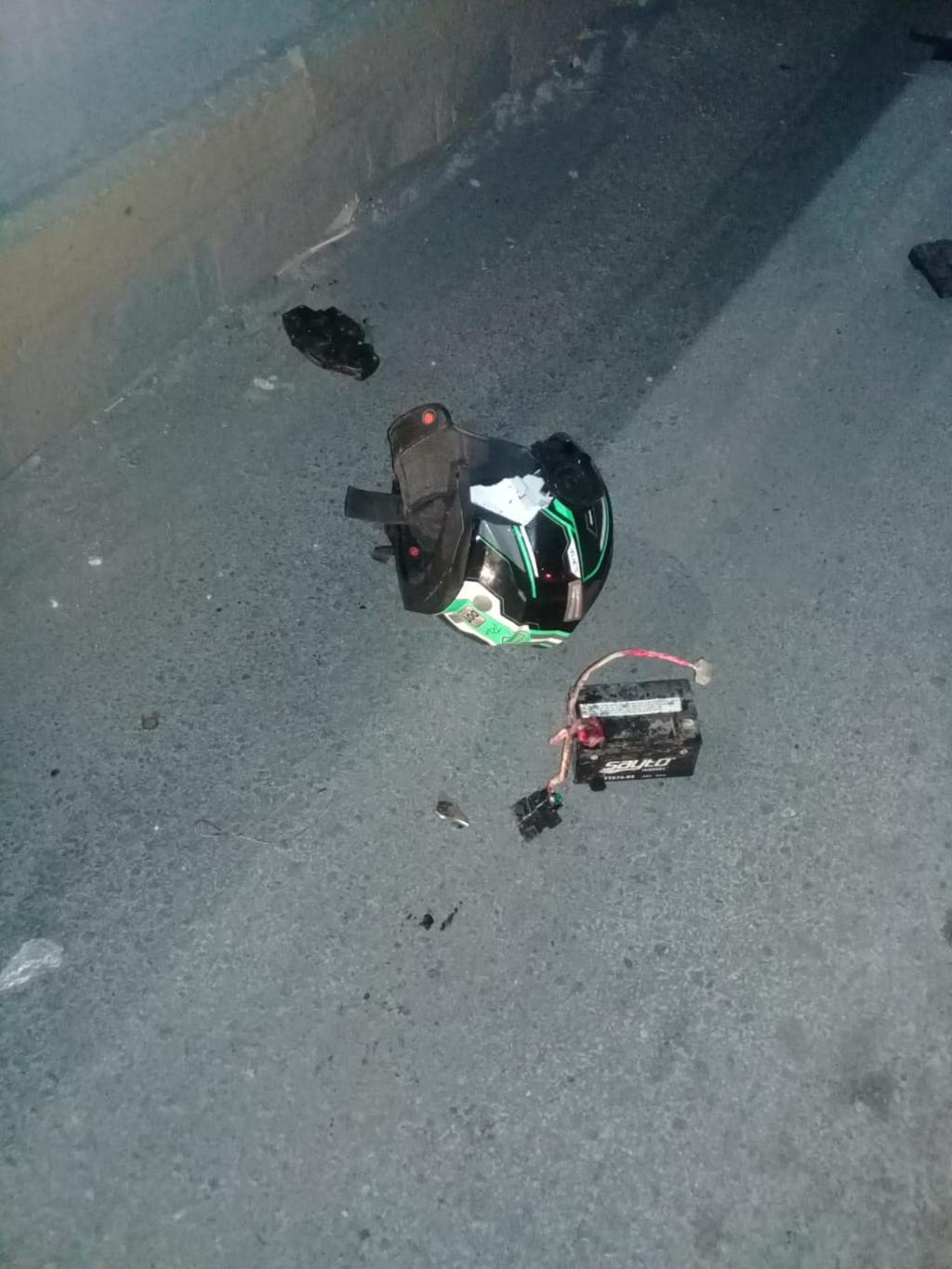 Muere motociclista al derrapar y chocar contra muro de concreto. Noticias en tiempo real