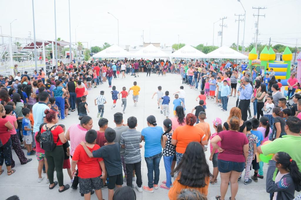 Festejan a niños en diferentes centros comunitarios de Piedras Negras. Noticias en tiempo real