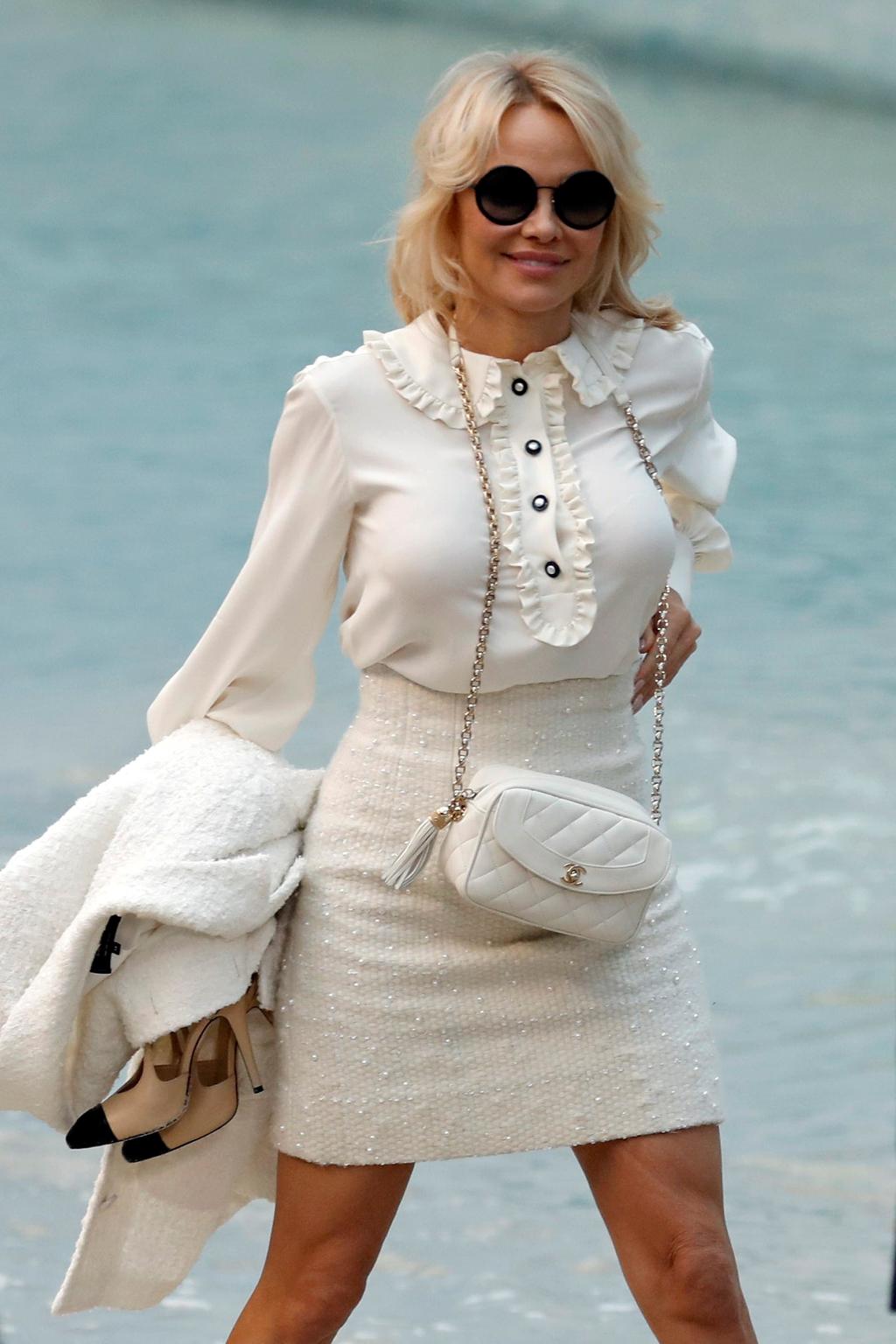 Pamela Anderson critica al Marsella por recaudar fondos para Notre Dame. Noticias en tiempo real