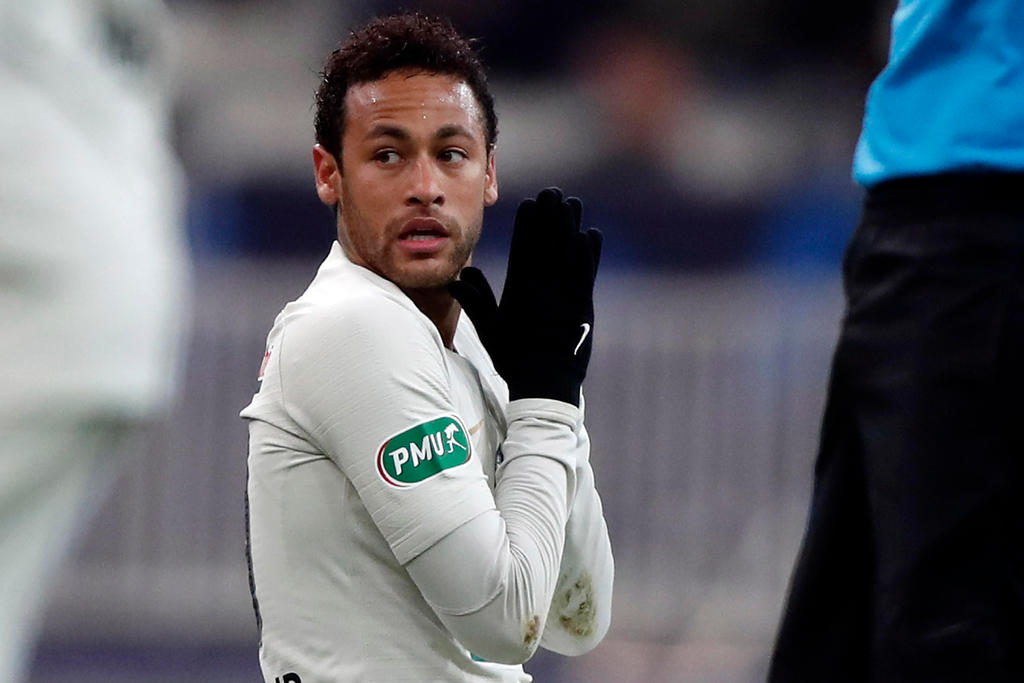 Neymar, durante un encuentro esta temporada.