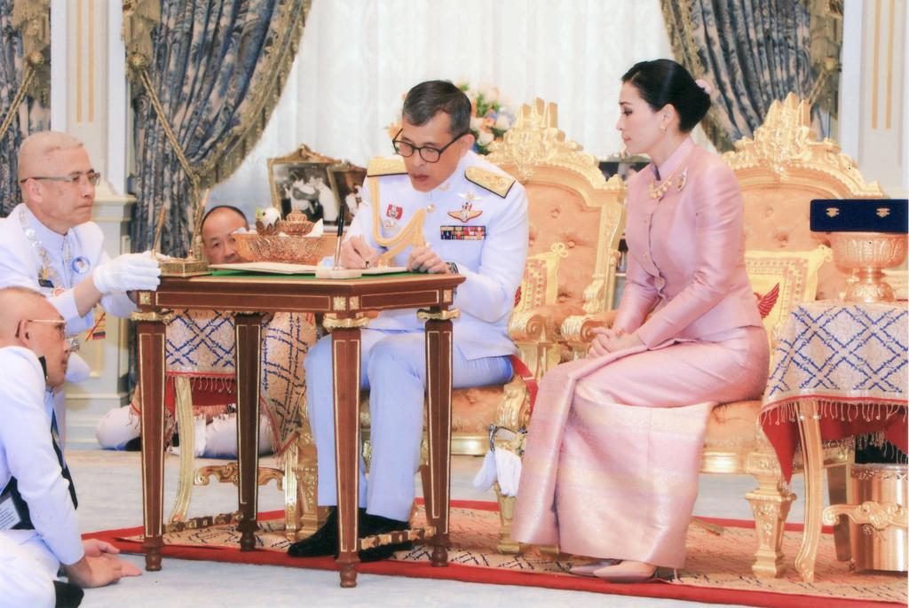 Tailandia amanece con una nueva reina. Noticias en tiempo real