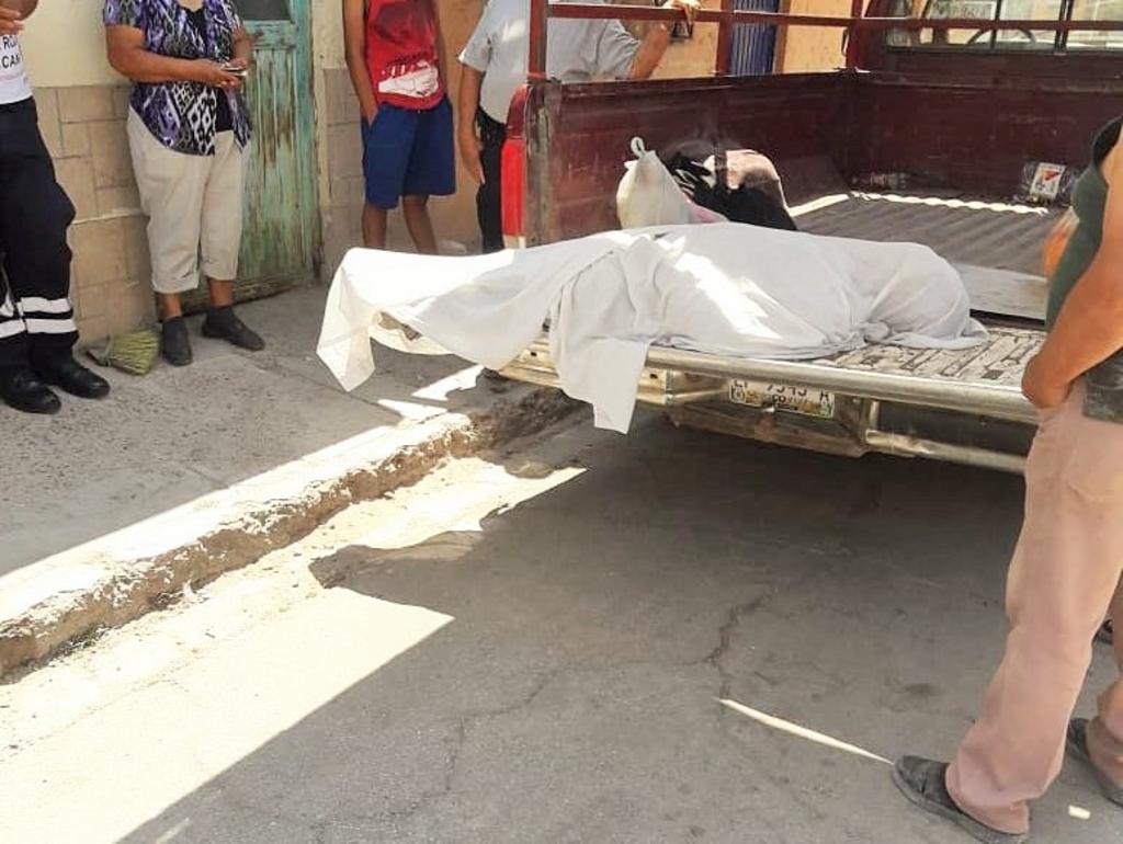 Muere hombre en la caja de una camioneta en Torreón. Noticias en tiempo real