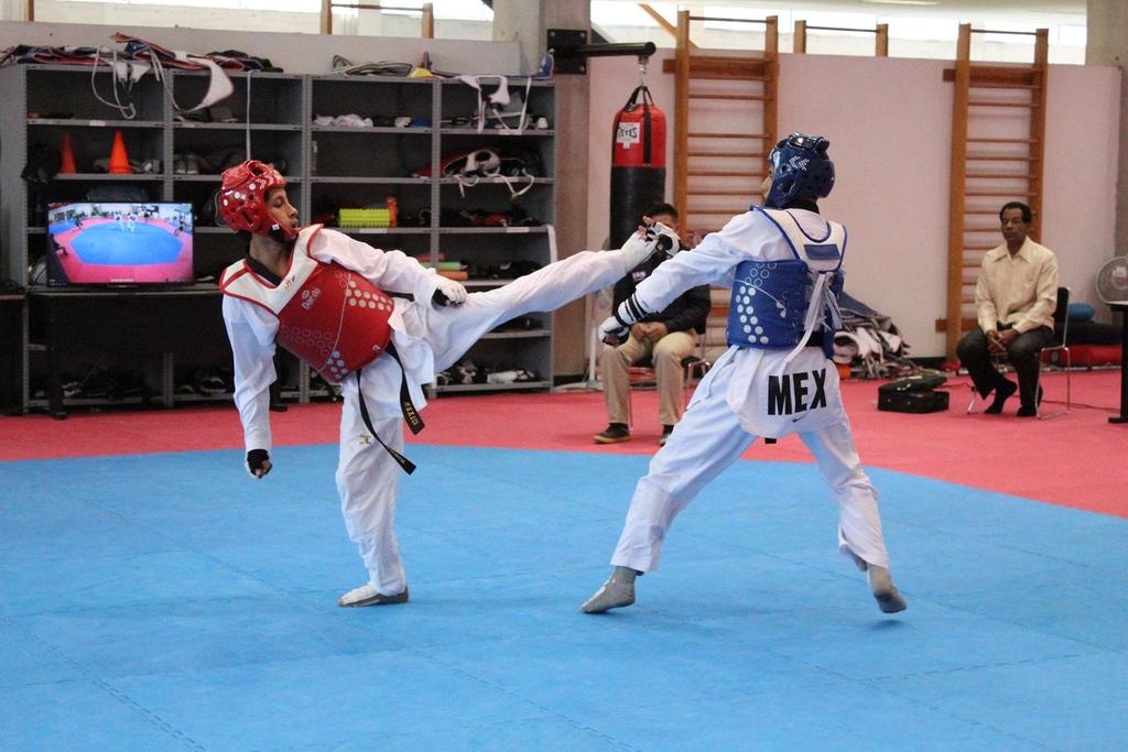 Brandon Plaza se cuelga la de plata en Mundial de taekwondo. Noticias en tiempo real