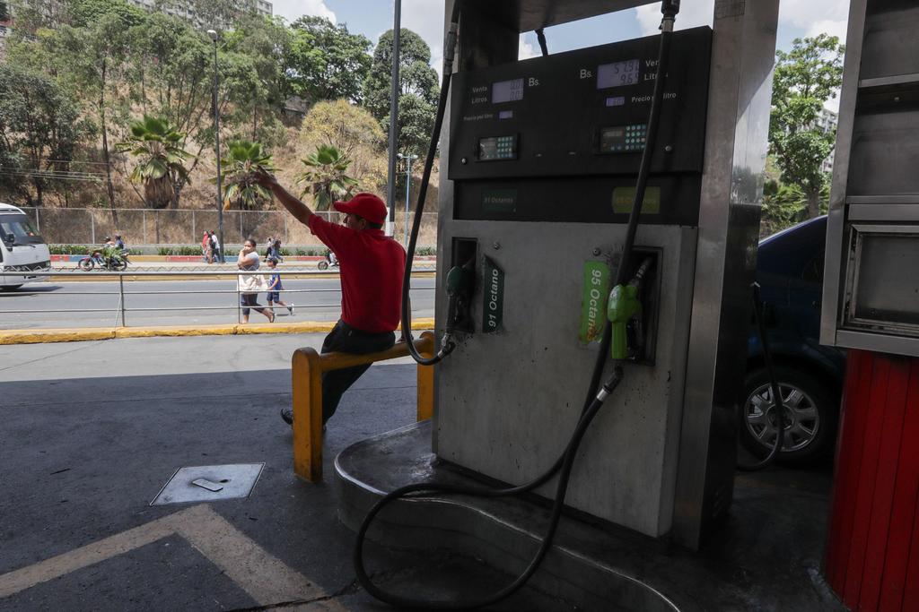 Escasez de gasolina llega a Caracas. Noticias en tiempo real