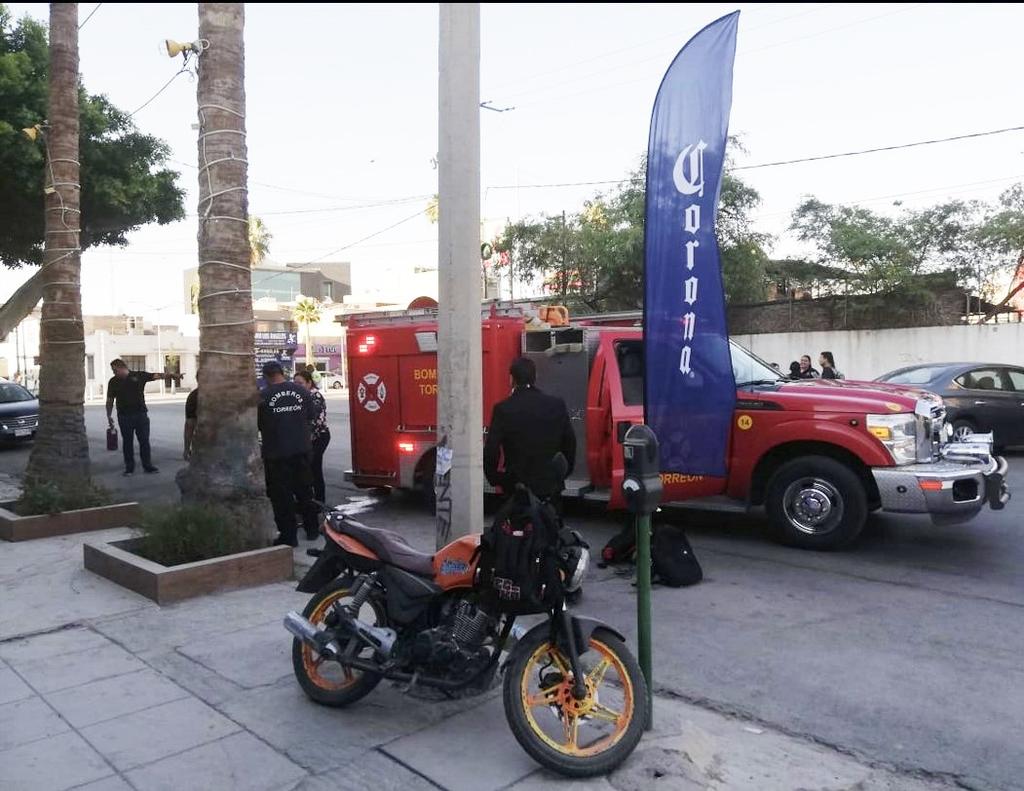 Atienden conato de incendio en bar de Torreón. Noticias en tiempo real