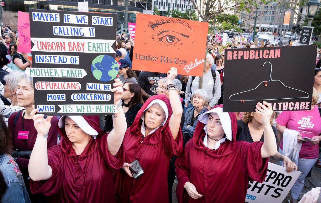 Nueva York se manifiesta contra la prohibición del aborto. Noticias en tiempo real