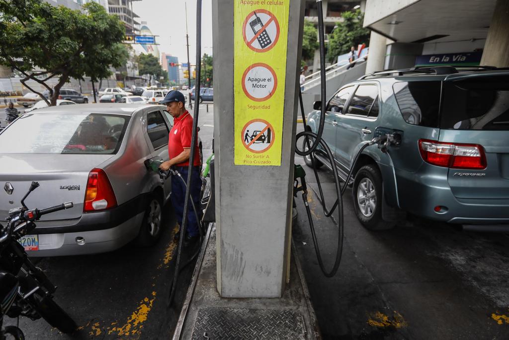 Pese a escasez, petrolera garantizará abasto de gasolina en Venezuela. Noticias en tiempo real