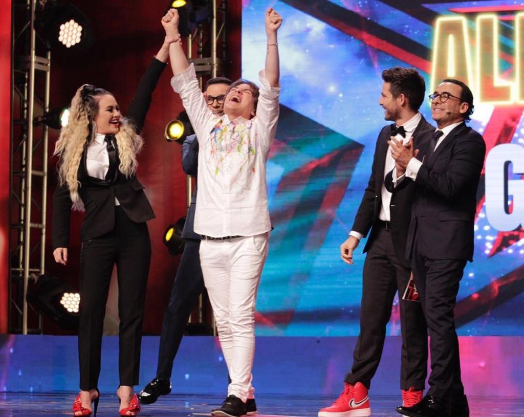 Alexis Pérez se corona en México Tiene Talento. Noticias en tiempo real