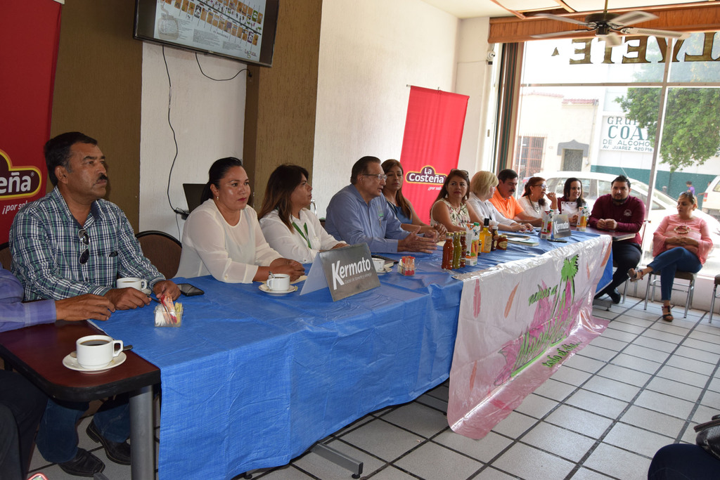 En rueda de prensa autoridades y organizadores dieron a conocer los detalles sobre el Festival del Melón. (MARY VÃZQUEZ)