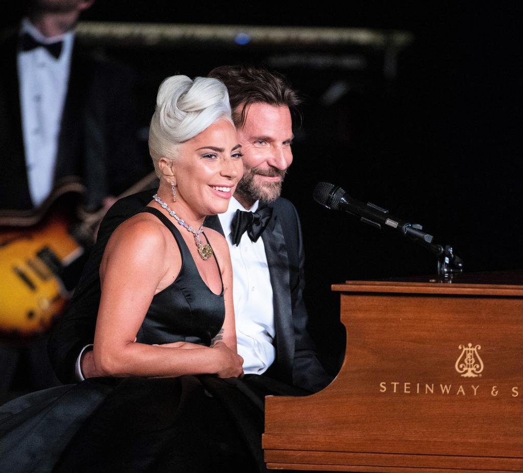 Crecen rumores de romance entre Lady Gaga y Bradley Cooper. Noticias en tiempo real