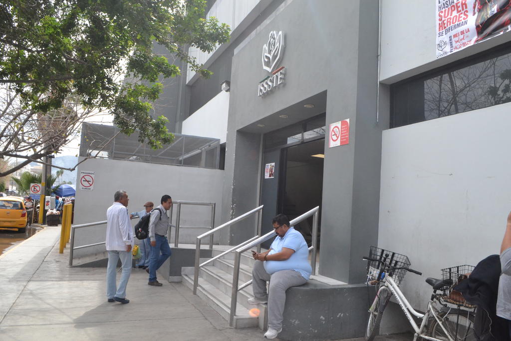 Urgen a reponer elevador averiado en el ISSSTE. Noticias en tiempo real