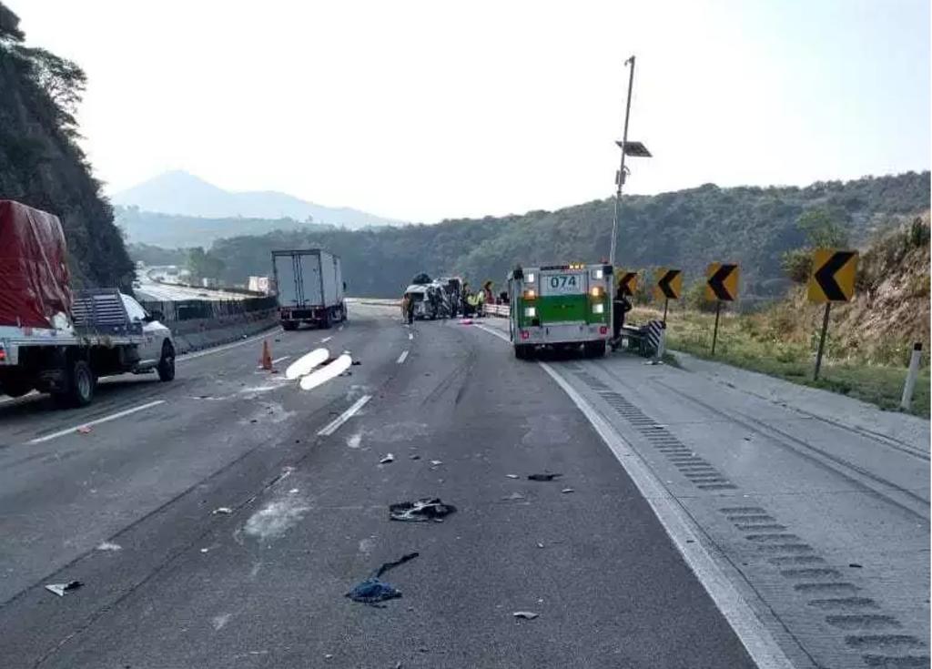 Accidente el autopista México-Querétaro deja tres muertos. Noticias en tiempo real