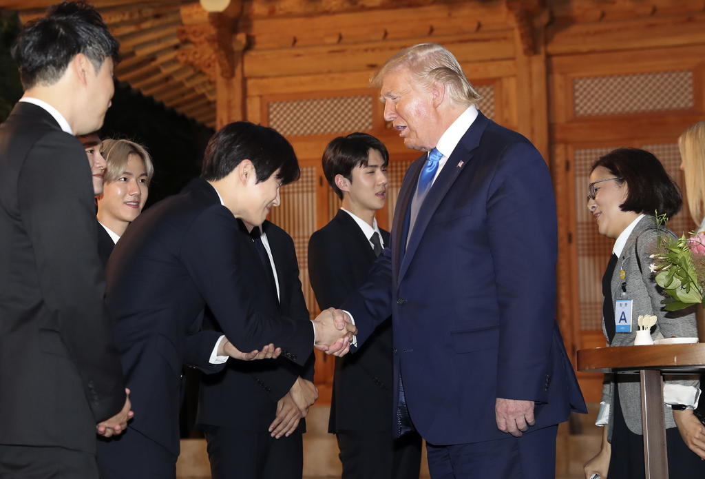 Trump llega a Corea del Sur con expectativas de reunirse con Kim en frontera. Noticias en tiempo real