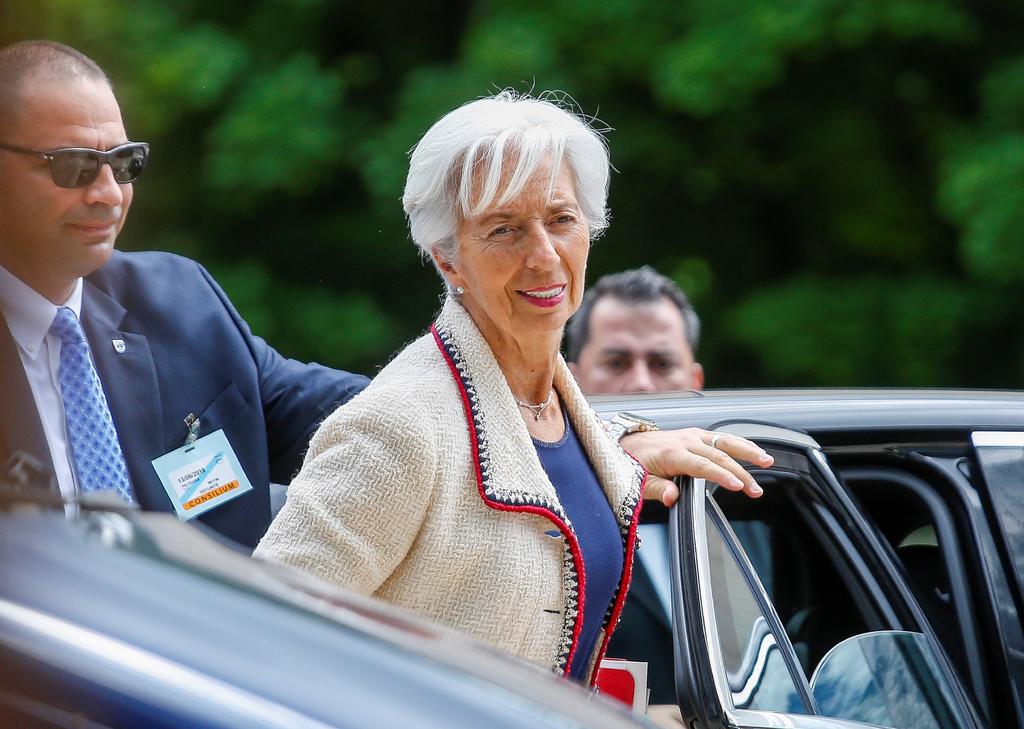 Renuncia Lagarde temporalmente al FMI. Noticias en tiempo real