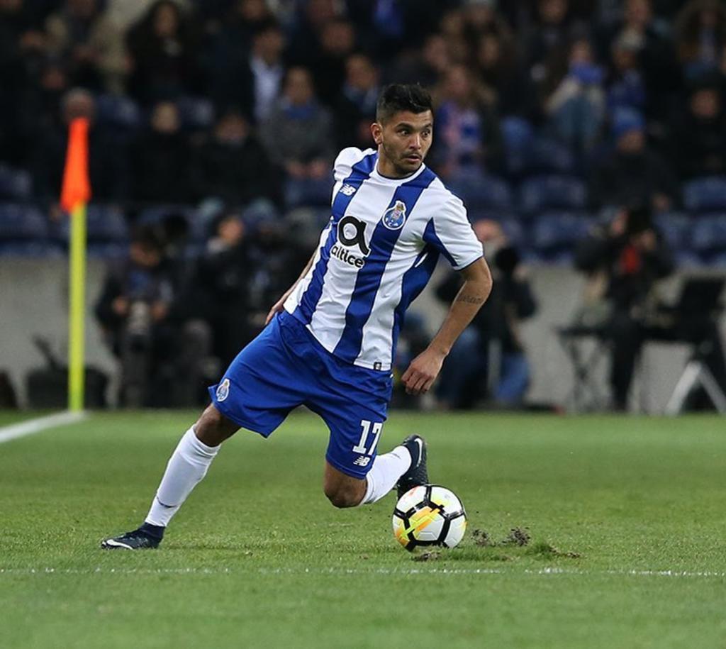 Tecatito se luce con triplete en partido amistoso de Porto. Noticias en tiempo real