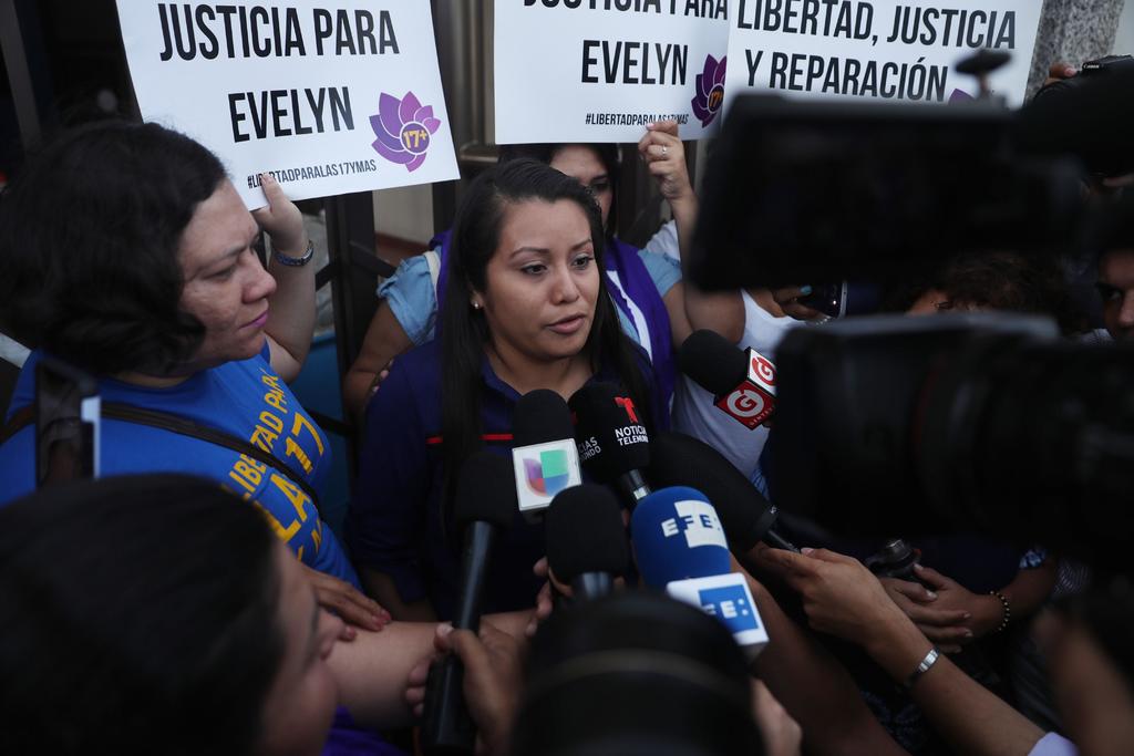 Salvadoreña acusada de abortar se declara inocente de homicidio agravado. Noticias en tiempo real